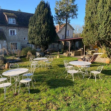 Une Vie En Rose Pressagny-lʼOrgeuilleux Exteriér fotografie