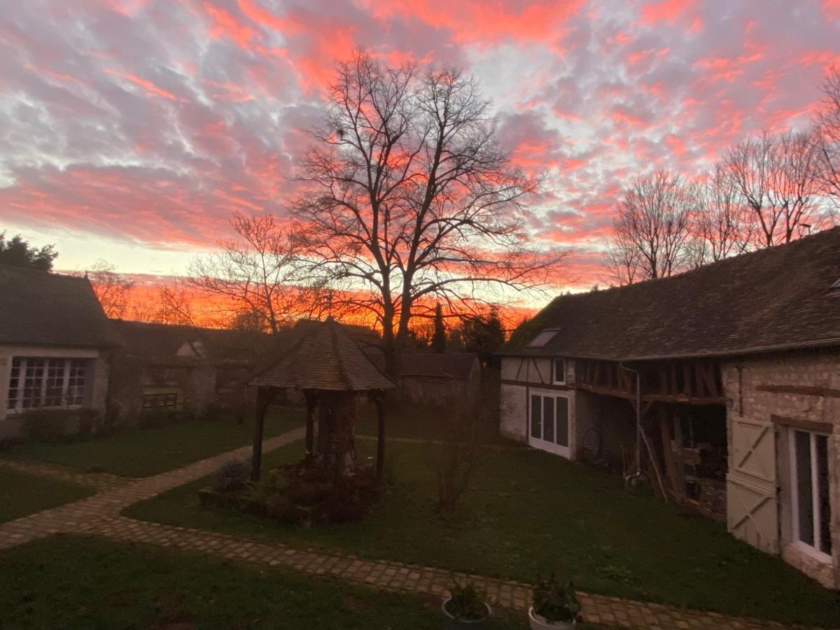 Une Vie En Rose Pressagny-lʼOrgeuilleux Exteriér fotografie