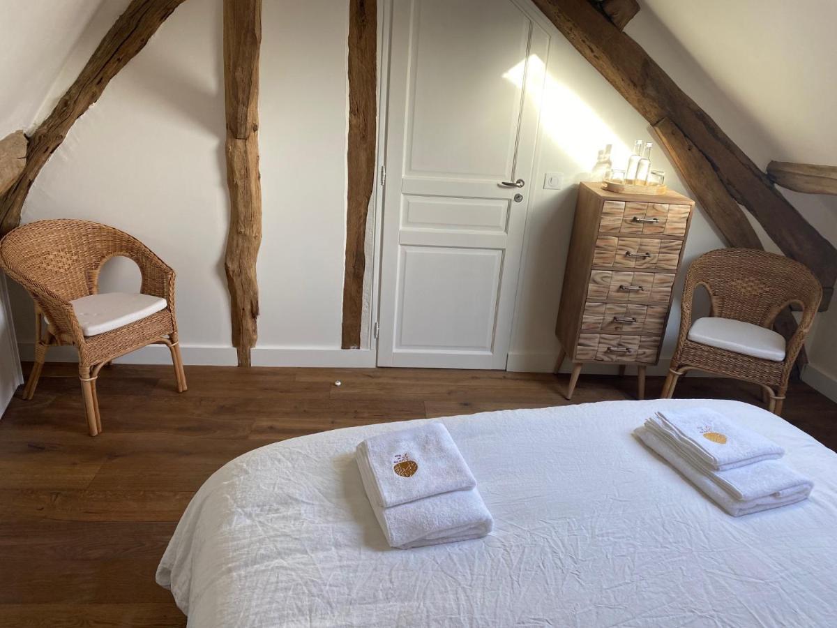 Une Vie En Rose Pressagny-lʼOrgeuilleux Exteriér fotografie